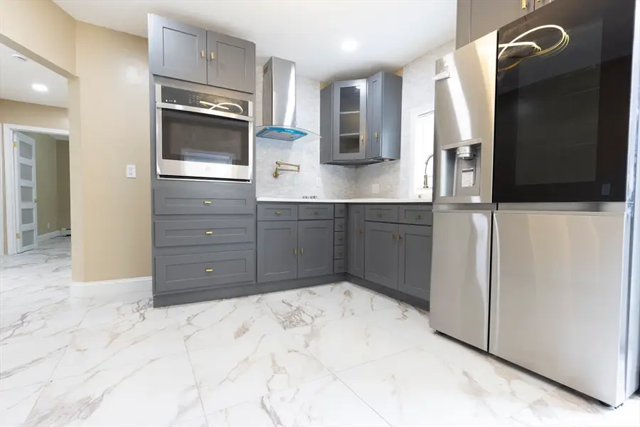 2085 Memorial Drv, South Hadley, MA 01075 - #3