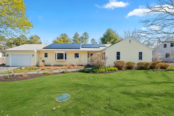 11 Watson Drive, Mashpee, MA 02649
