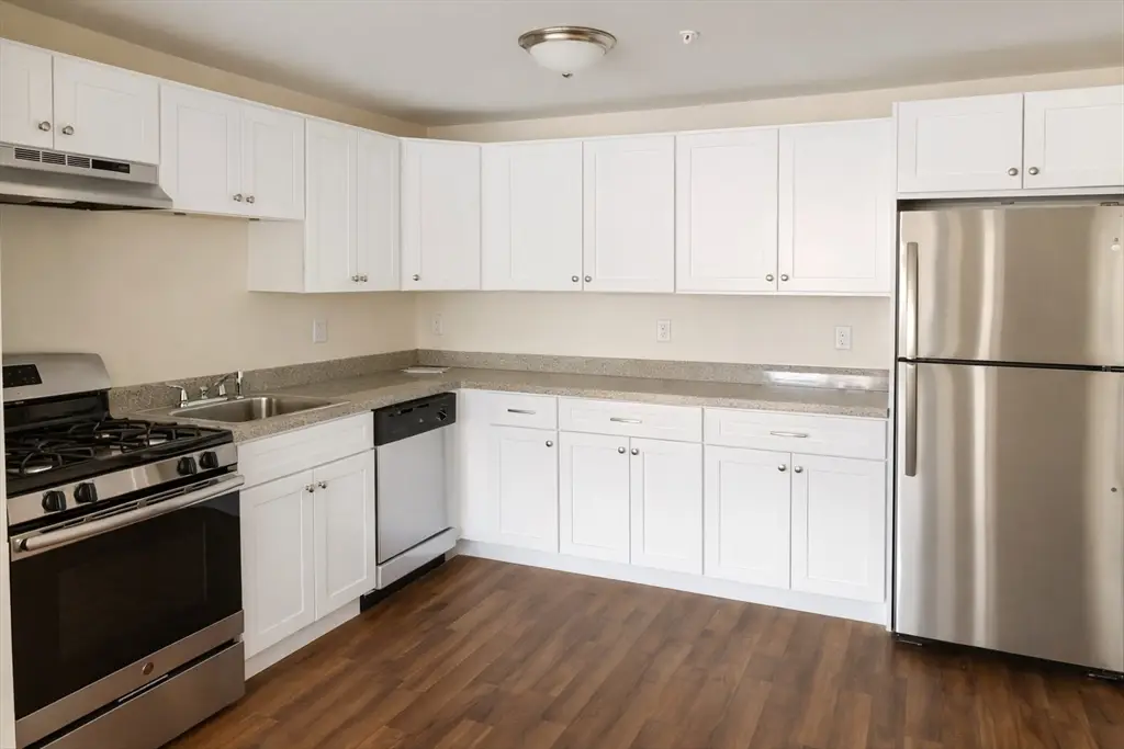 361 Hildreth St #24, Lowell, MA 01850 - #1