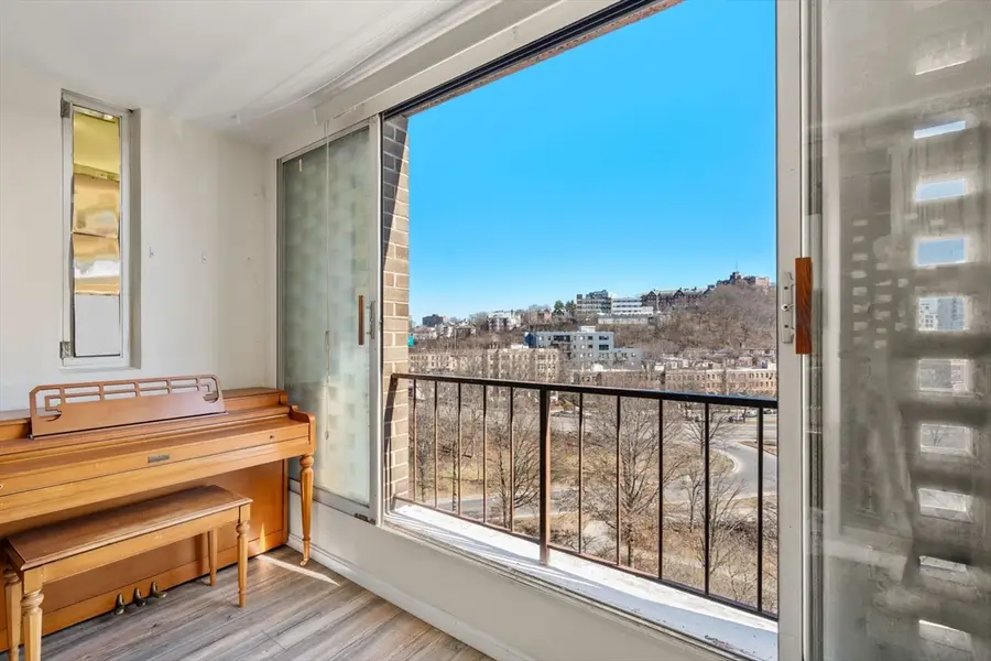 33 Pond Street #919, Brookline, MA 02445 - #3