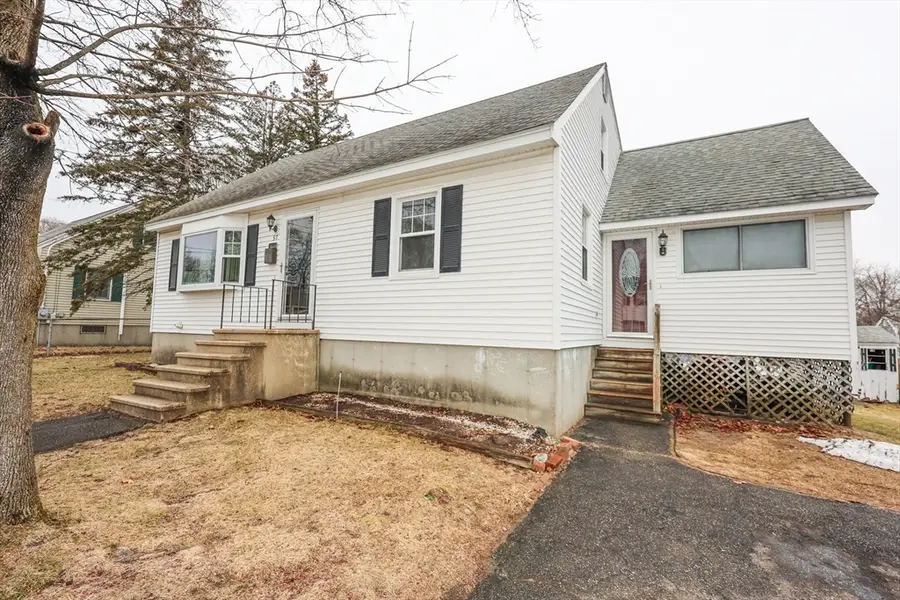 57 Arnold Ave, Lowell, MA 01852 - #2
