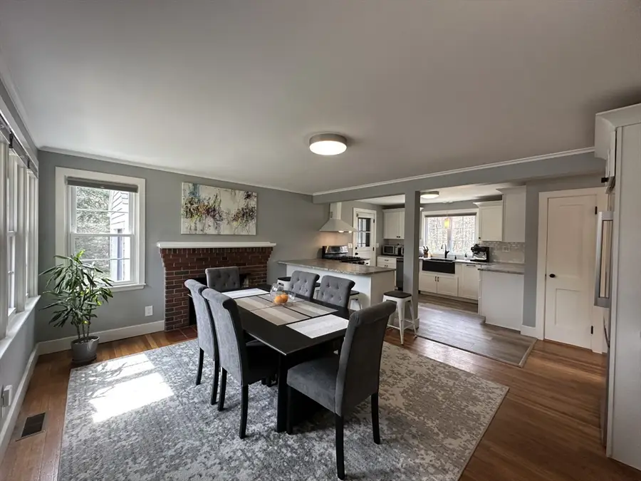 339 Salisbury St, Holden, MA 01520 - #3