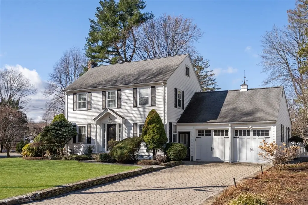 2 Cavanagh Rd, Wellesley, MA 02481 - #1