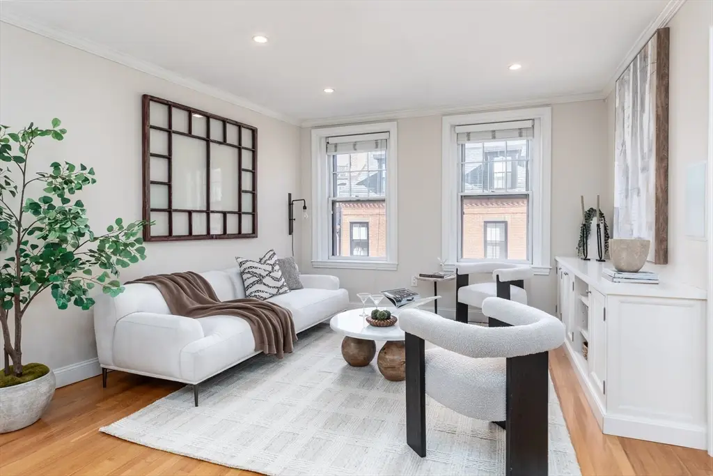 76 W Cedar St #4F, Boston, MA 02114 - #1