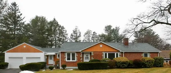 437 Salisbury St, Worcester, MA 01609