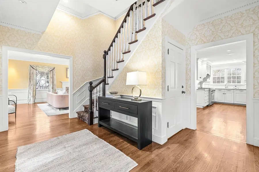 65 Woodcliff Rd, Wellesley, MA 02481 - #2