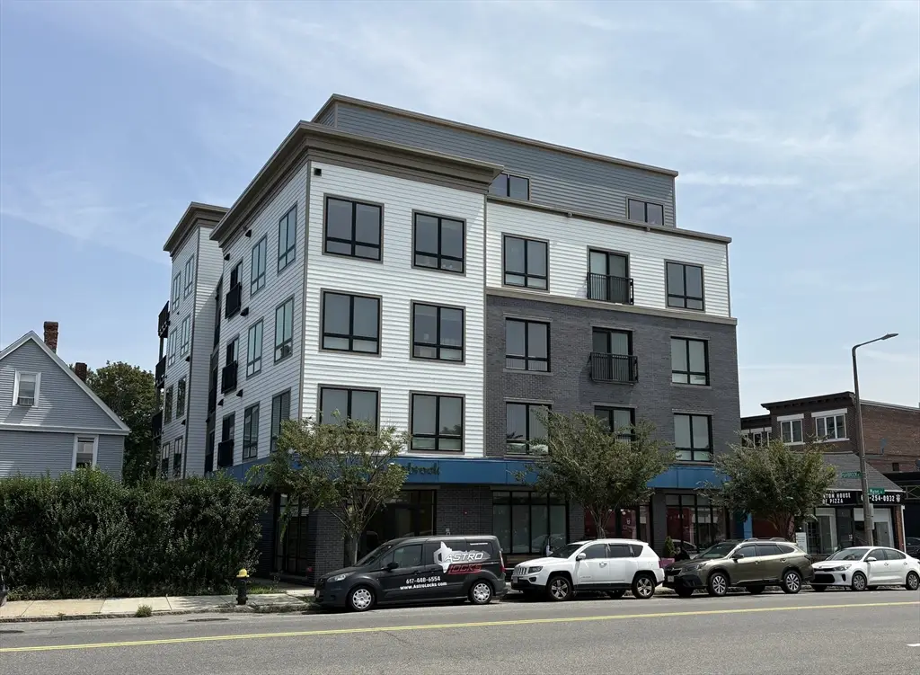 214 Market St #405, Boston, MA 02135 - #1