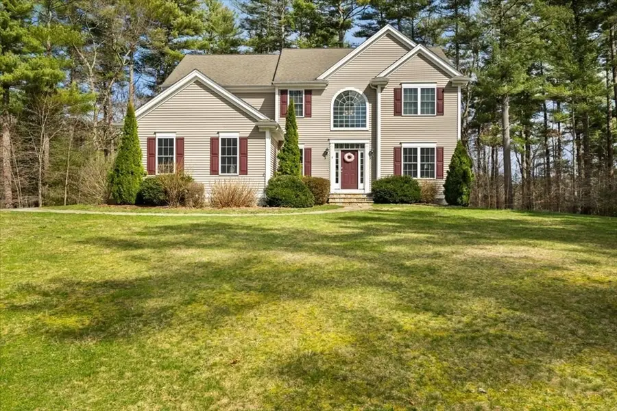 9 Chrisjenn Brook Ln, Lakeville, MA 02347 - #2