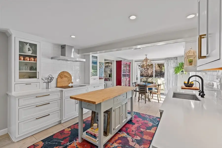 21 Decatur Lane, Wayland, MA 01778 - #2