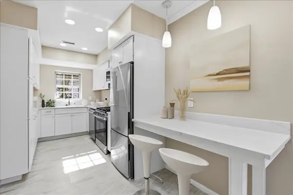 116 Lake Shore Road #4, Boston, MA 02135