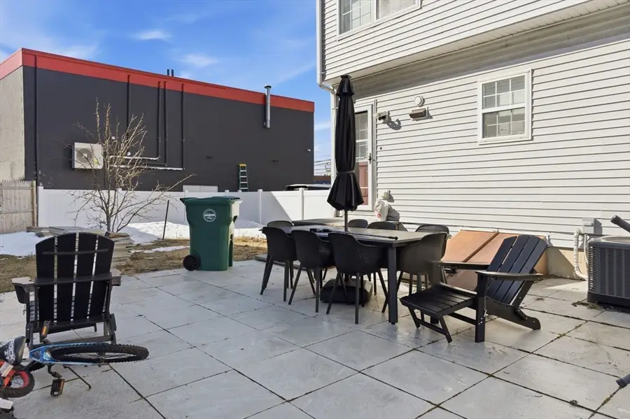 76-78 Linden St, Lynn, MA 01905 - #3