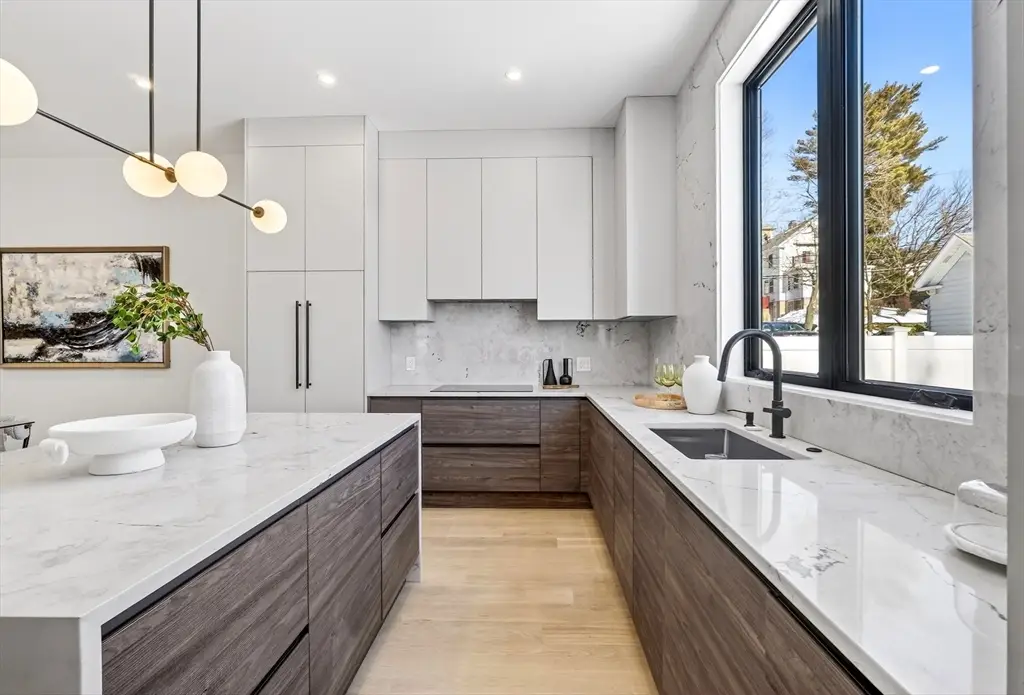 14 Pennsylvania Ave #1, Newton, MA 02461 - #1