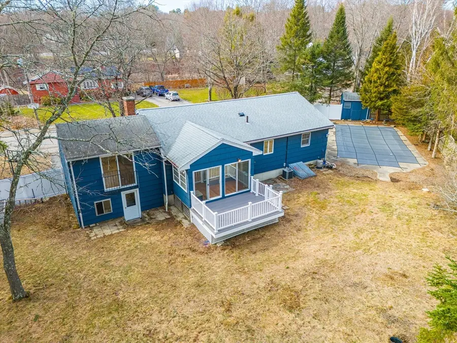 19 Sahlin Cir, Franklin, MA 02038 - #3