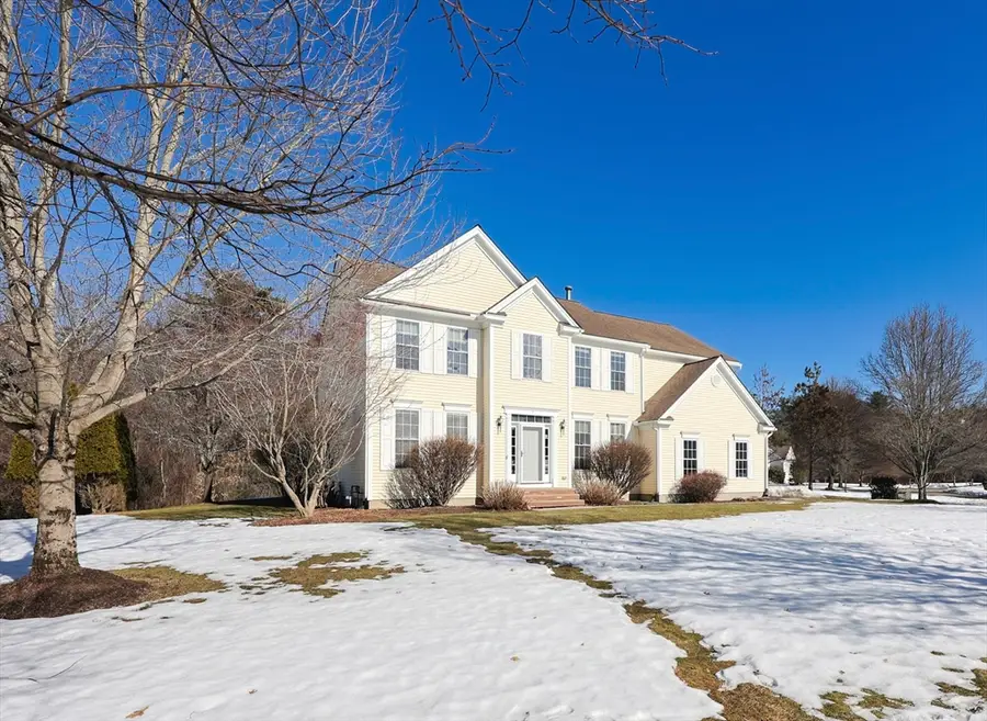 1 Honeysuckle Cir, Hopkinton, MA 01748 - #3