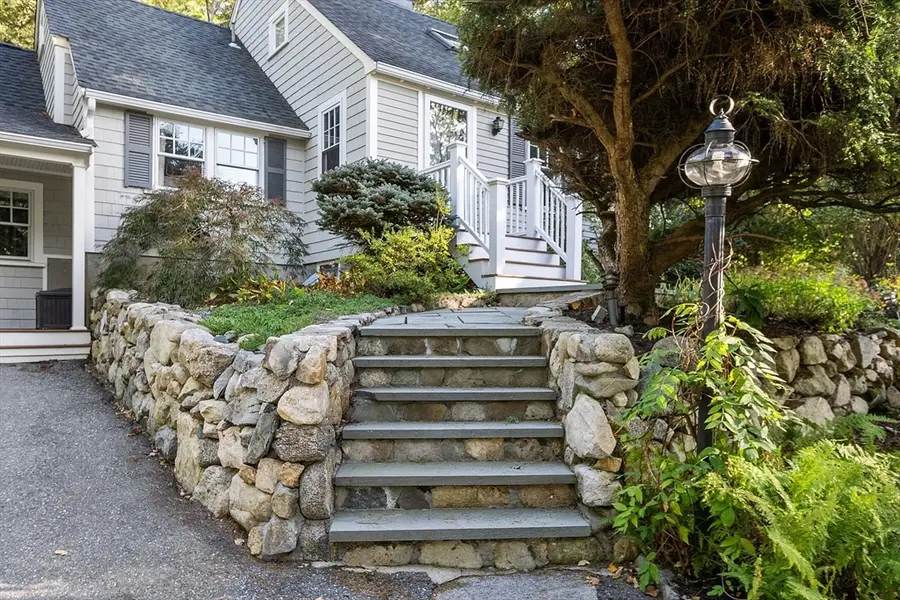 123 Bedford Road, Lincoln, MA 01773 - #2