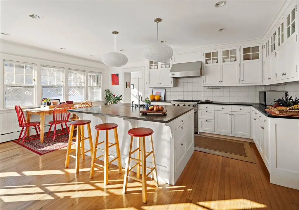 33 Lombard Rd, Arlington, MA 02476 - #1