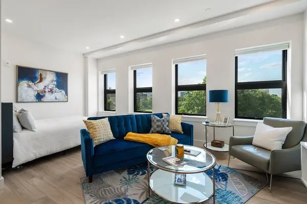 1950 Washington St #3B, Boston, MA 02118