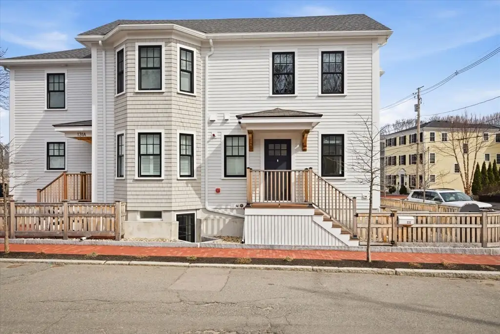 131 Prospect St #B, Newburyport, MA 01950 - #1