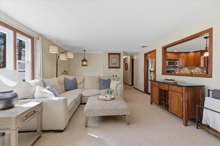 10 W Cudworth, Assonet, MA 02702 - #3