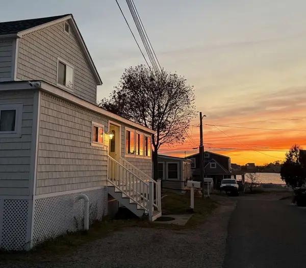 5 44th Street, Newbury, MA 01951