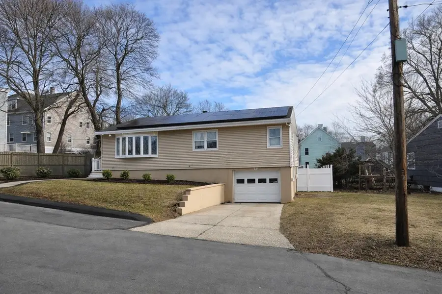 52 8th Avenue, Haverhill, MA 01830 - #2