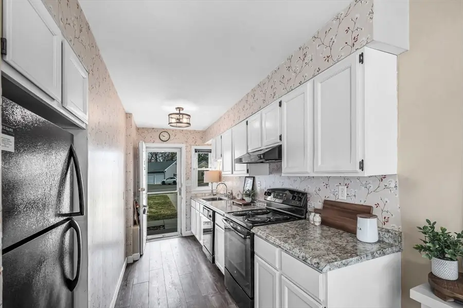 156 Horseshoe Drive #156, Chicopee, MA 01022 - #3