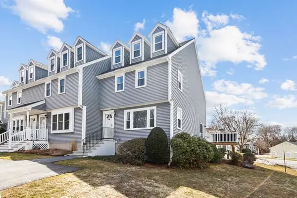 81 Merrimack Meadows Lane #81, Tewksbury, MA 01876