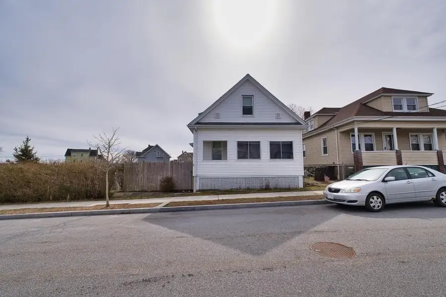 18 Bliss, Dartmouth, MA 02748 - #2