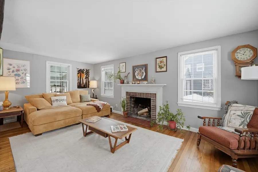 357 Maple Rd, Longmeadow, MA 01106 - #3