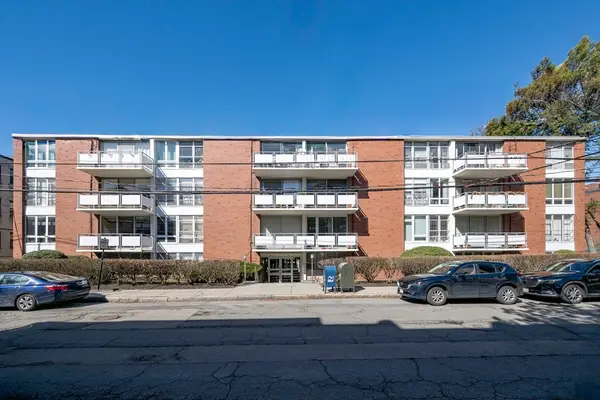 50 Park St #38, Brookline, MA 02446