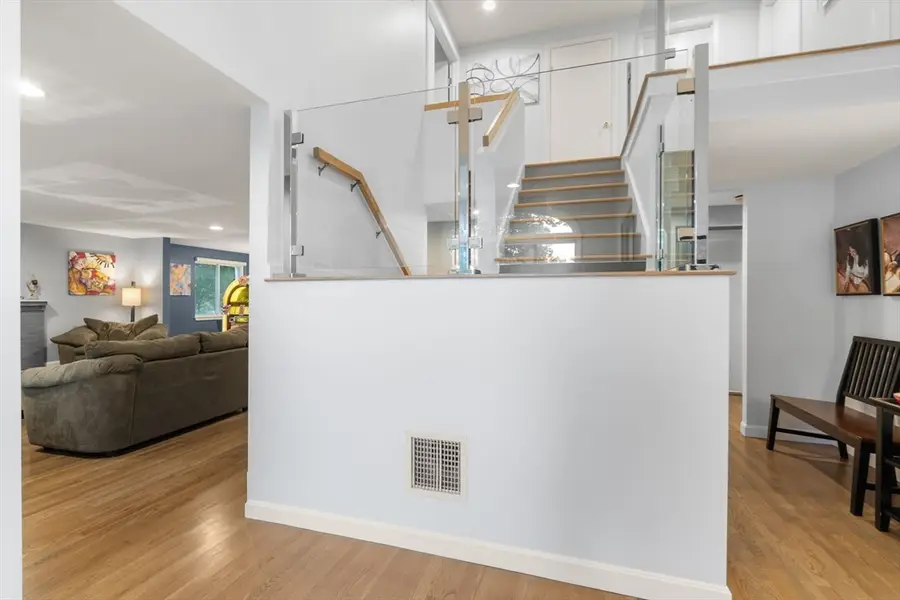 41 Juniper, Newton, MA 02459 - #3