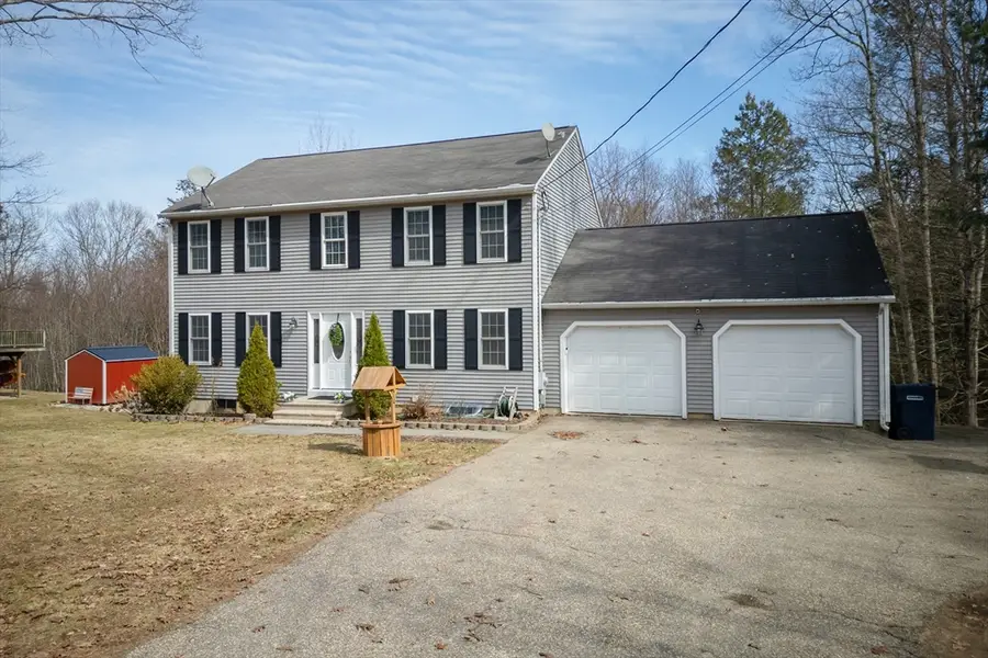 11 Lauren Ln, Sturbridge, MA 01518 - #2