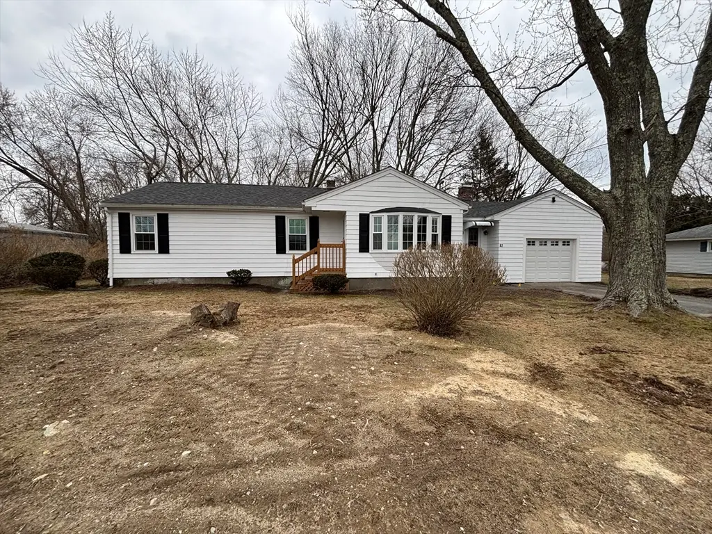 52 Bushee Rd, Swansea, MA 02777 - #1