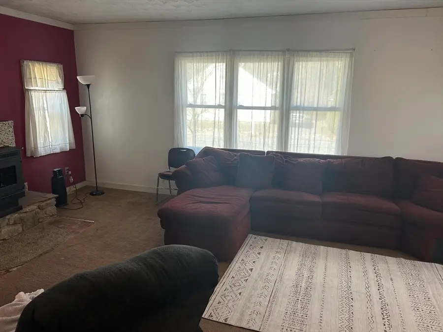 9 Cole St, Kingston, MA 02364 - #3