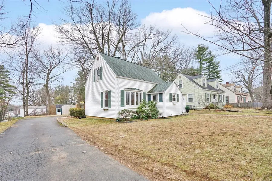 86 Albert St, West Springfield, MA 01089 - #2