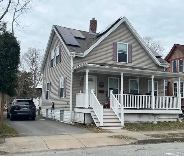 132 Pleasant St, Fairhaven, MA 02719 - #3