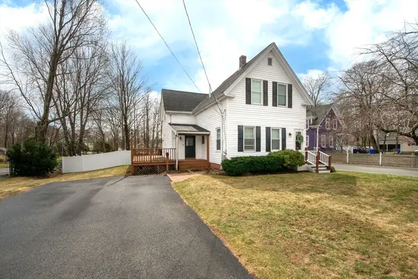 207 Vernon St, Rockland, MA 02370