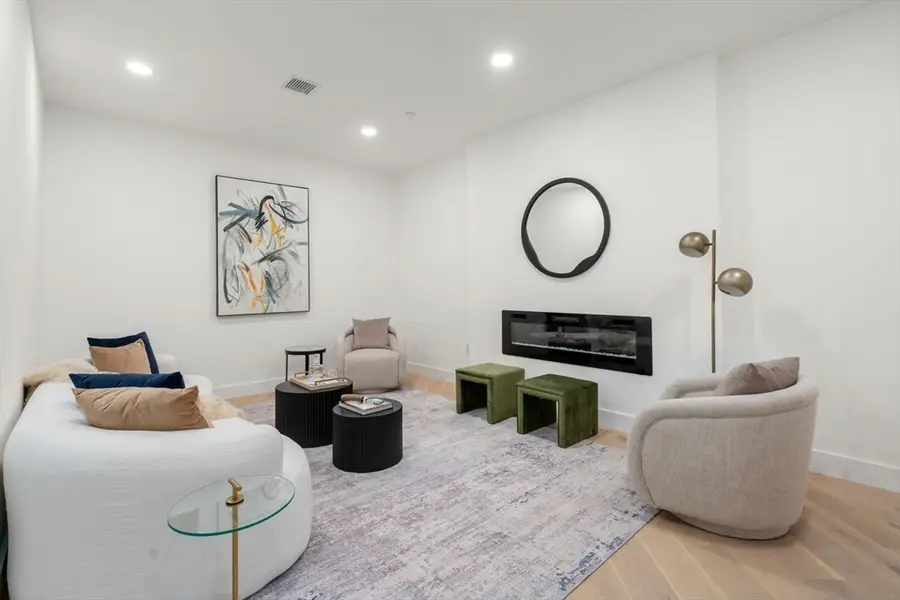 16 Stearns Rd #306, Wellesley, MA 02482 - #3