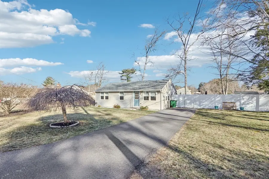 26 Blake Ave, Pembroke, MA 02359 - #2