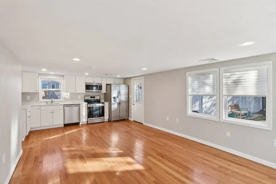 26 Blake Ave, Pembroke, MA 02359 - #3