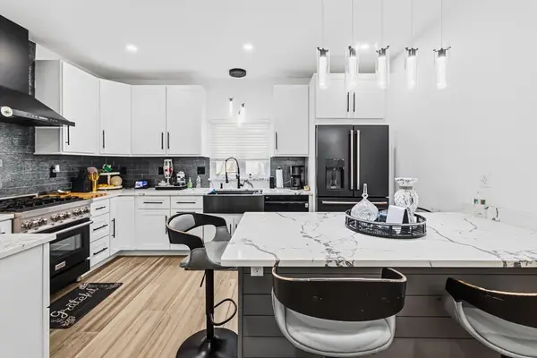 658 Third, Fall River, MA 02721