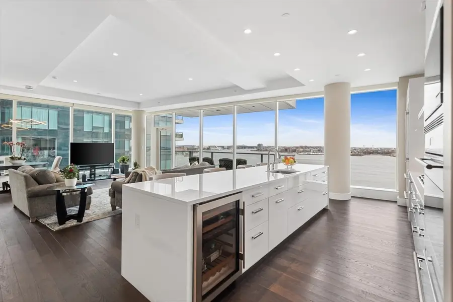 50 Liberty Dr #10K, Boston, MA 02210 - #2