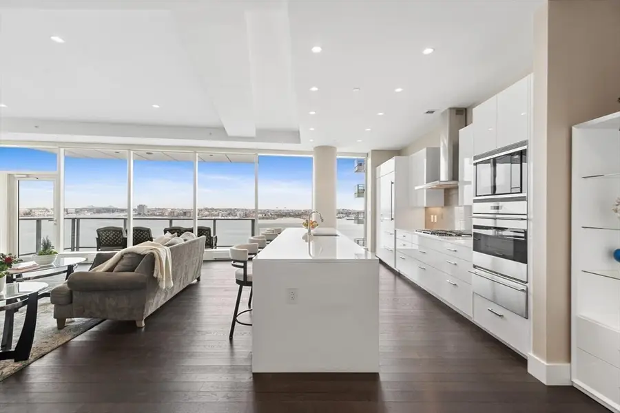 50 Liberty Dr #10K, Boston, MA 02210 - #3