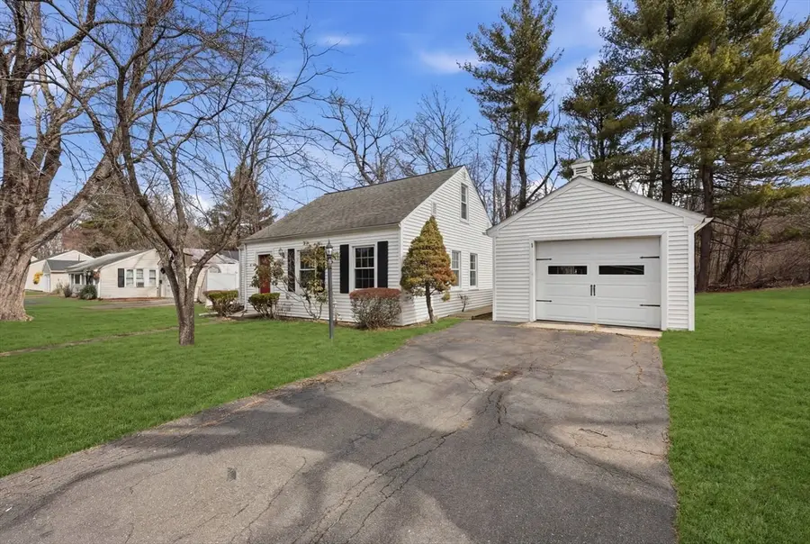 20 Hillside Ave, South Hadley, MA 01075 - #2