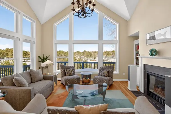 12 Prower Lndg #12, Plymouth, MA 02360