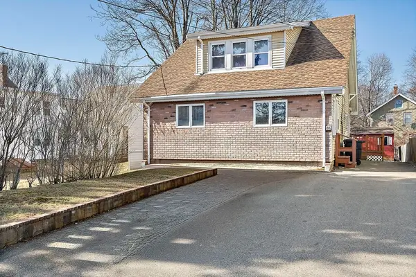 88 Pearl St, Stoughton, MA 02072