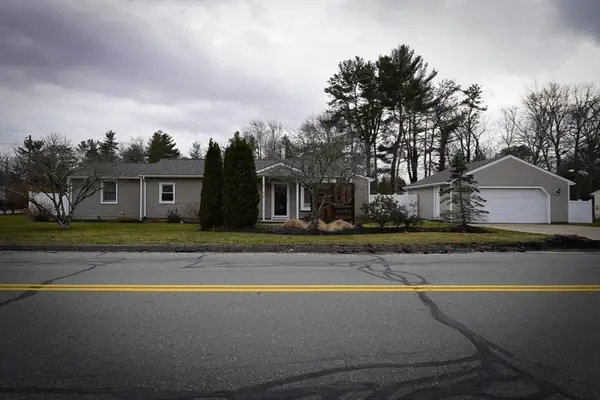 438 Gulf Road W, Dartmouth, MA 02748