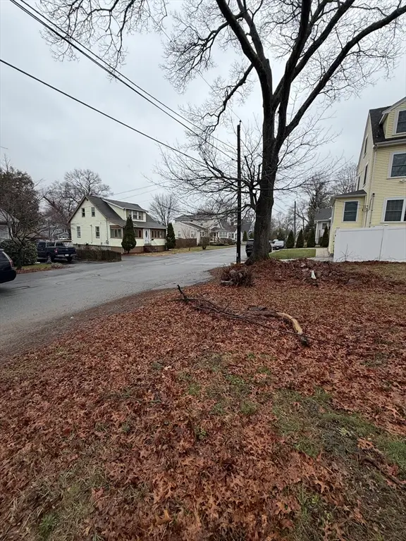 7 Waldo St, Randolph, MA 02368