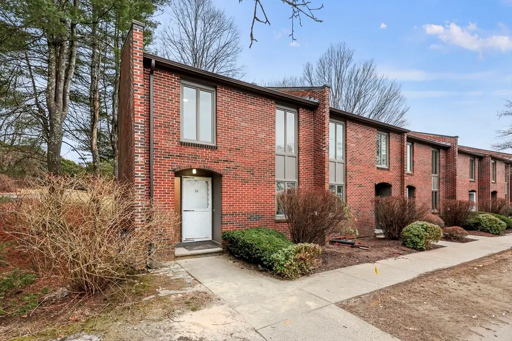10 Eaton Ct #10, Amherst, MA 01002 - #1
