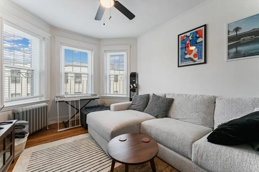 1576 Commonwealth Ave #11, Boston, MA 02135 - #3